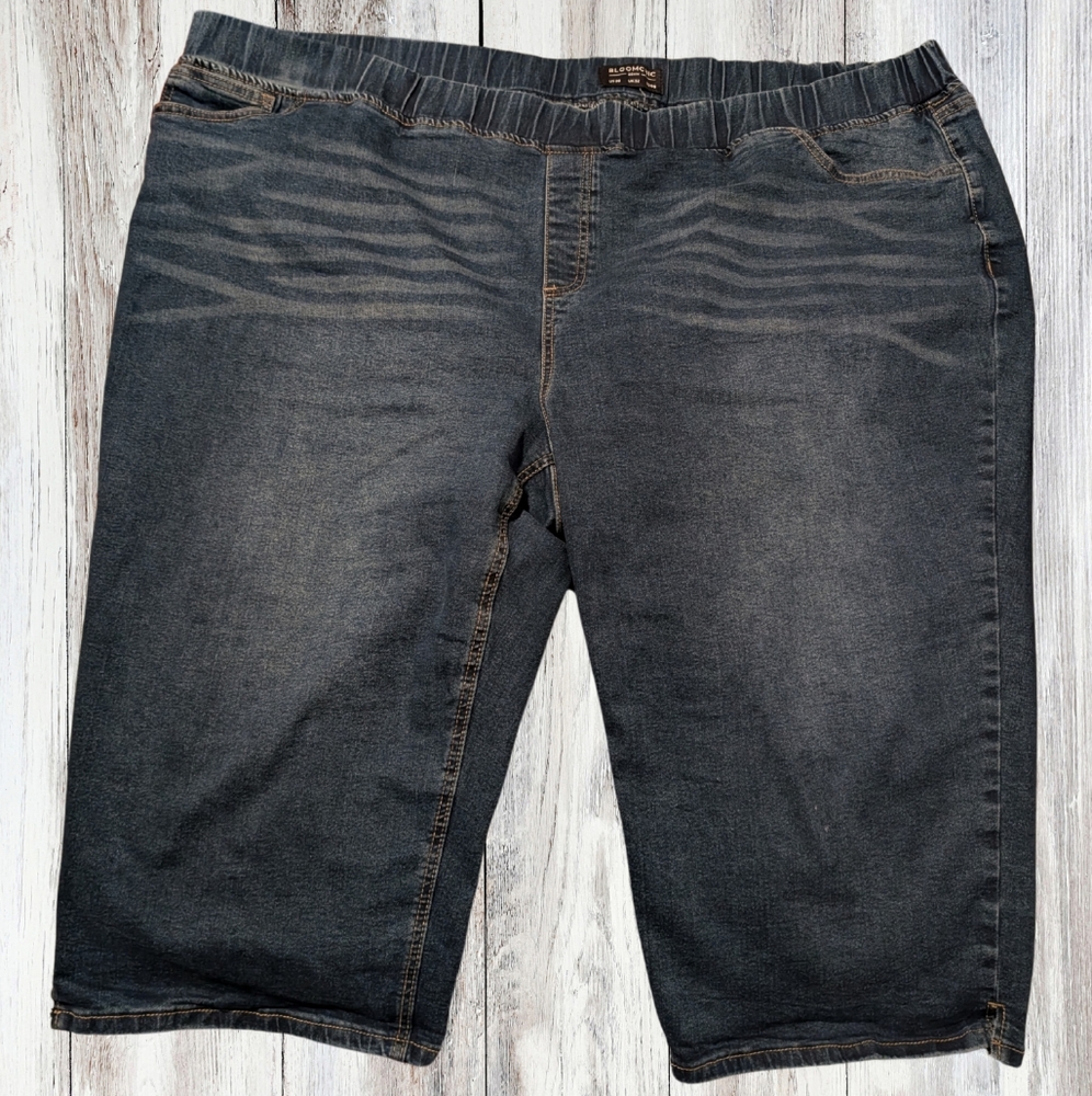 Bloomchic Blue Denim Capri
